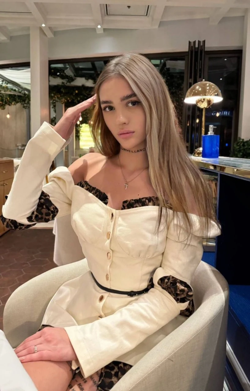 Бони, Рост: 168, Возраст: 20, Вес: 49